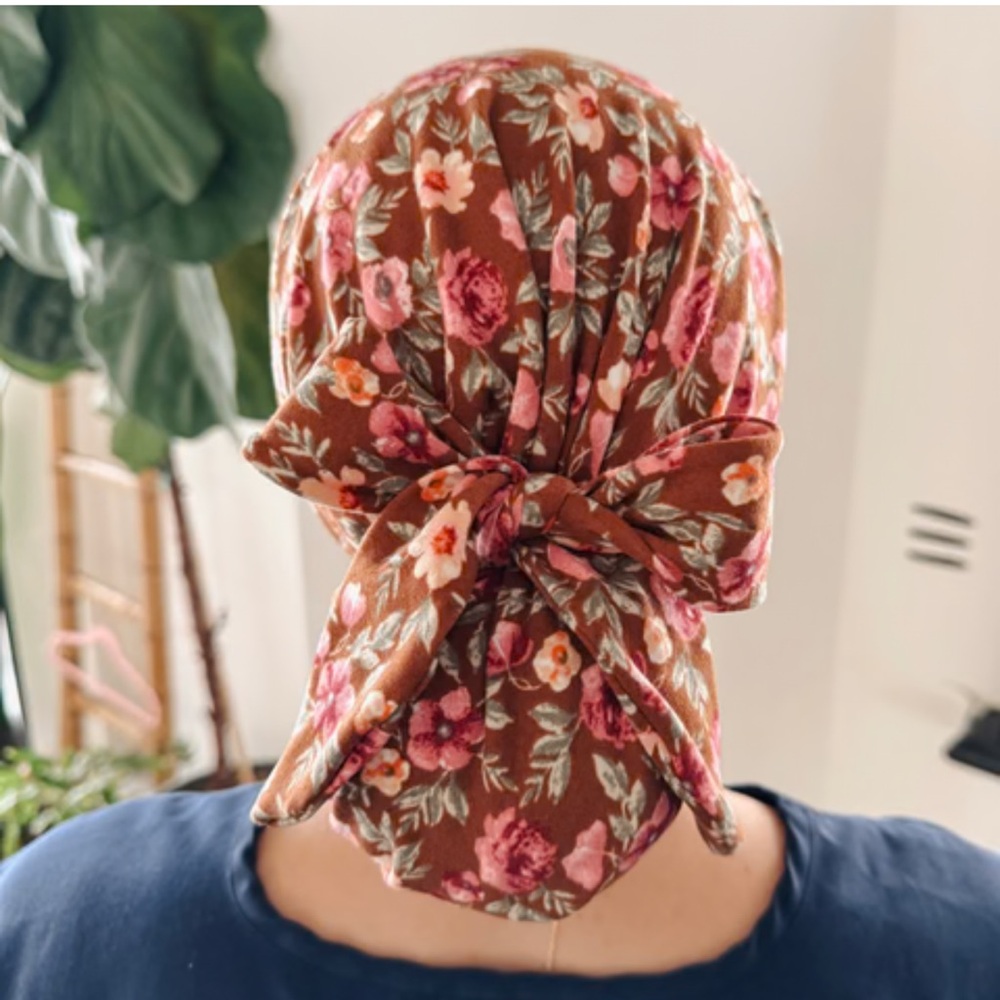 Scrub cap